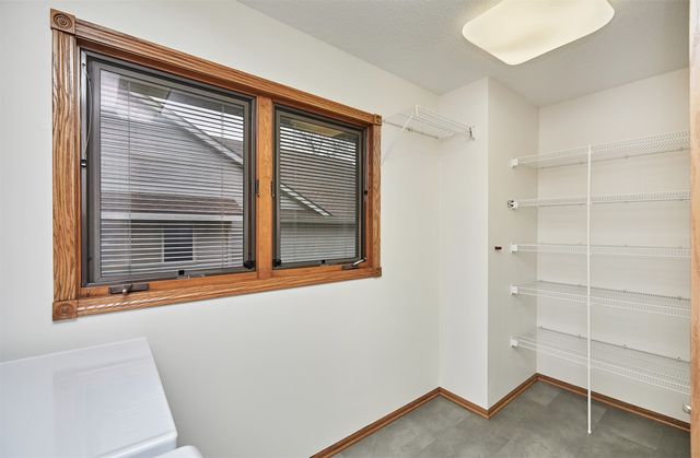 2360 NW 150th Street, Clive, IA 50325