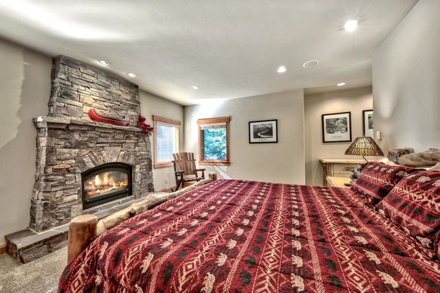 12712 Zurich Place, Truckee, CA 96161