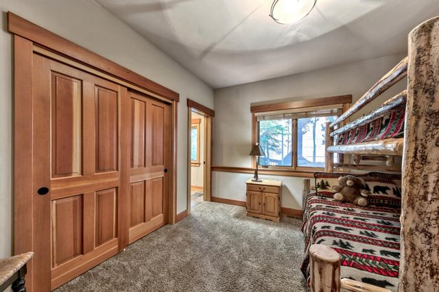 12712 Zurich Place, Truckee, CA 96161