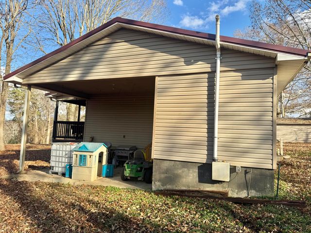 230 W Francis Spring Road, Whitwell, TN 37397