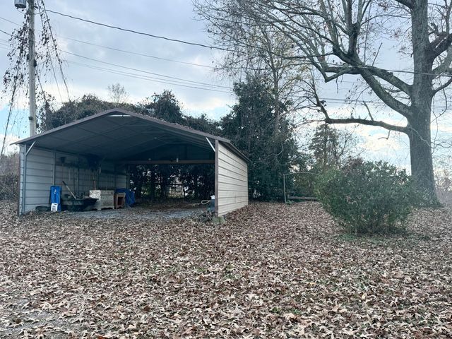 230 W Francis Spring Road, Whitwell, TN 37397