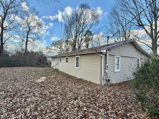 230 W Francis Spring Road, Whitwell, TN 37397
