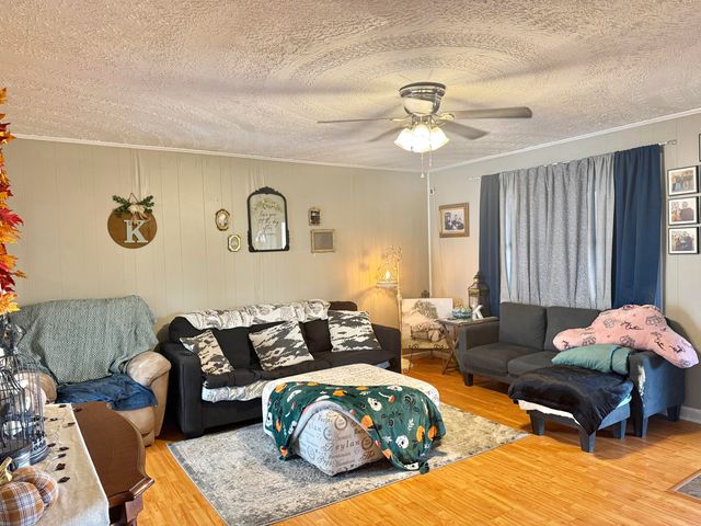 230 W Francis Spring Road, Whitwell, TN 37397