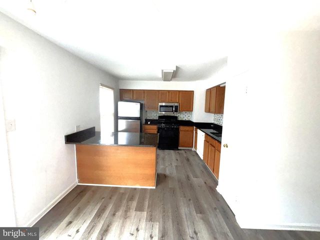 6761 JENNY LEIGH CT, Centreville, VA 20121