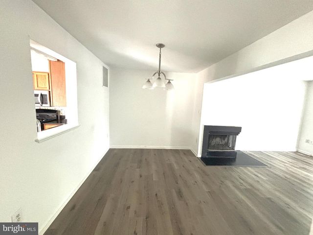 6761 JENNY LEIGH CT, Centreville, VA 20121