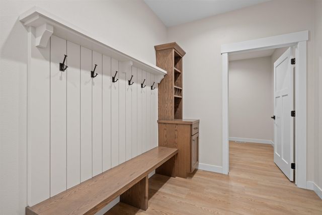 1019 NE 2nd Avenue, Waverly, IA 50677