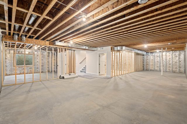 1019 NE 2nd Avenue, Waverly, IA 50677