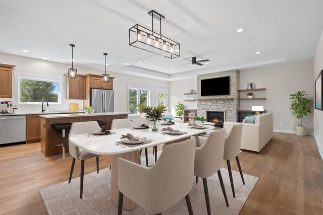 1019 NE 2nd Avenue, Waverly, IA 50677