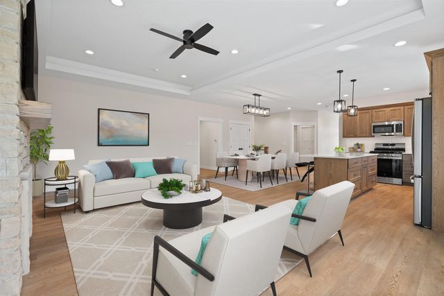 1019 NE 2nd Avenue, Waverly, IA 50677