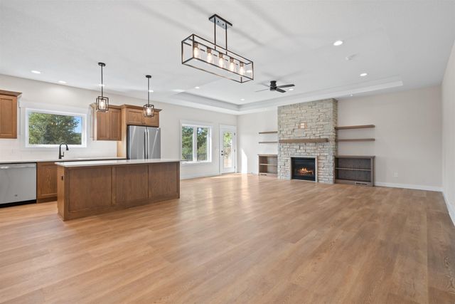 1019 NE 2nd Avenue, Waverly, IA 50677