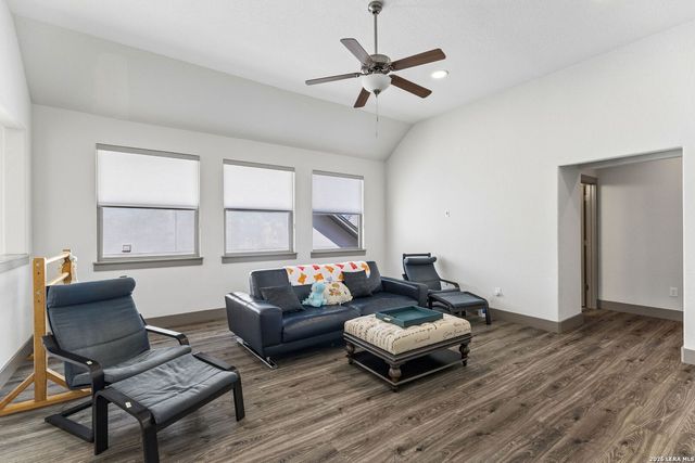 231 Shannon Circle, San Antonio, TX 78260