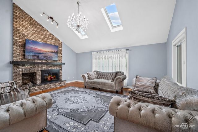 45 Briargate Circle, Sugar Grove, IL 60554