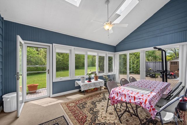 45 Briargate Circle, Sugar Grove, IL 60554