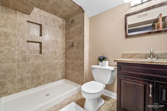 45 Briargate Circle, Sugar Grove, IL 60554