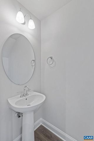 213 SUNBIRD LN, Waynesboro, VA 22980