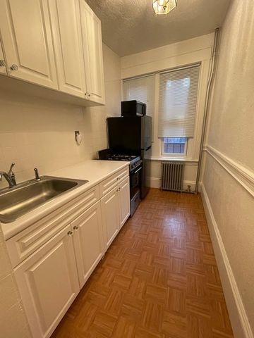 47 Revere St 4, Boston, MA 02114