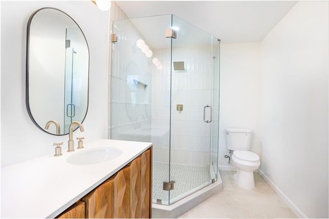 311 Lynnwood Drive, Woodstock, GA 30188