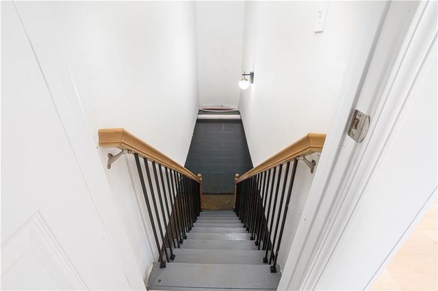 311 Lynnwood Drive, Woodstock, GA 30188