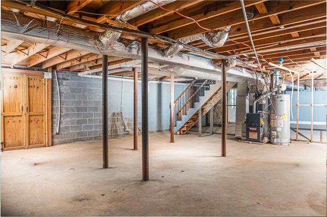 311 Lynnwood Drive, Woodstock, GA 30188