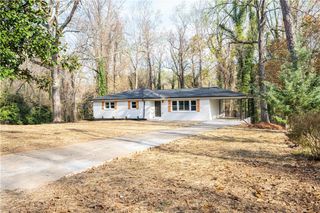 311 Lynnwood Drive, Woodstock, GA 30188