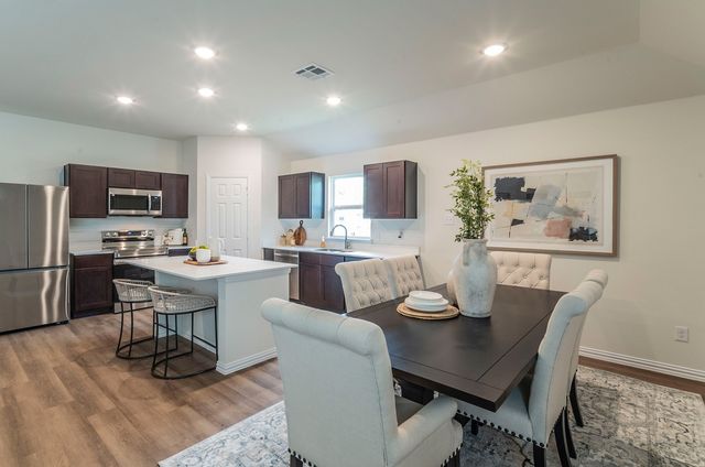 440 Rose Avenue, Cleburne, TX 76033