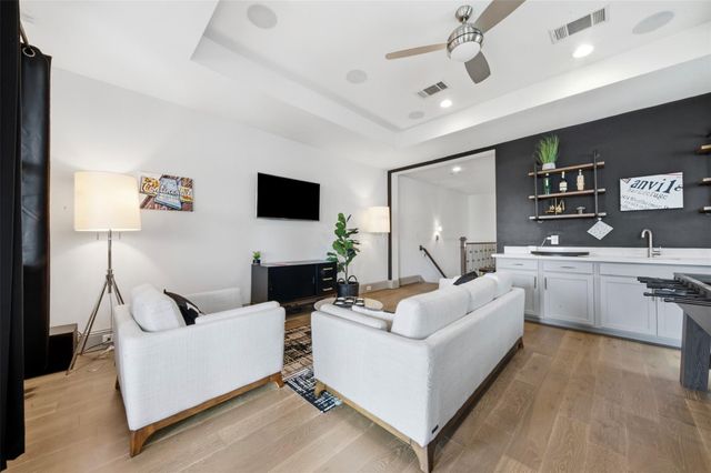 1908 W 25th Street, Houston, TX 77008