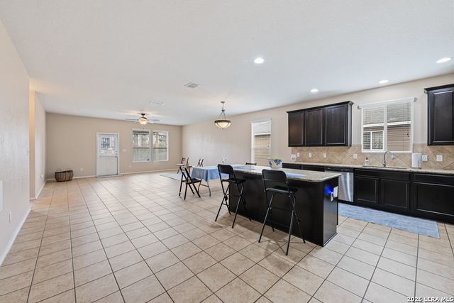 7410 Derby Vista, Selma, TX 78154