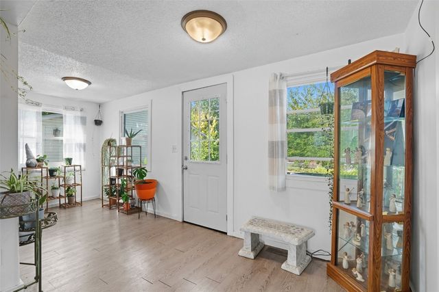 3322 C Avenue NE, Cedar Rapids, IA 52402