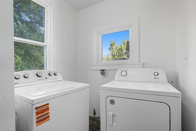 3322 C Avenue NE, Cedar Rapids, IA 52402