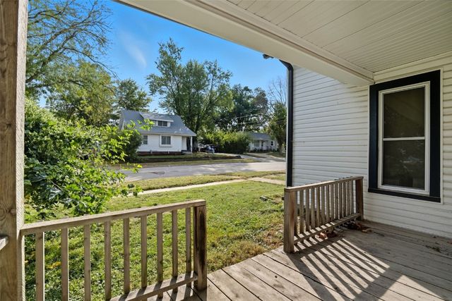 3322 C Avenue NE, Cedar Rapids, IA 52402