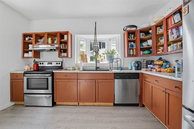 3322 C Avenue NE, Cedar Rapids, IA 52402