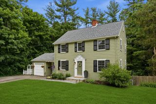 377 Pearl St, Reading, MA 01867