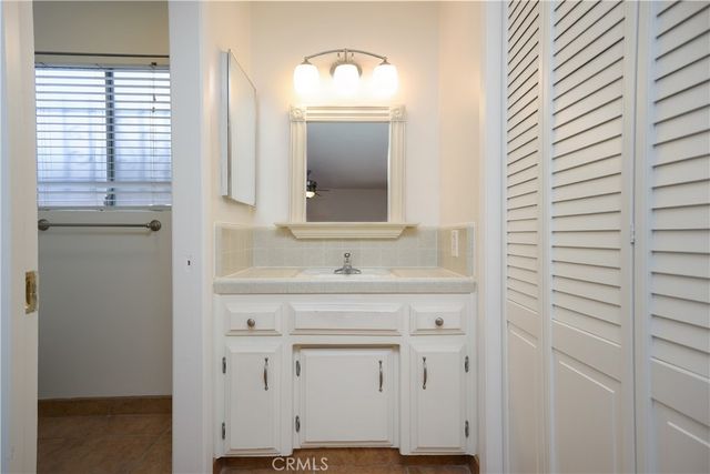 2416 Bladen, Bakersfield, CA 93309