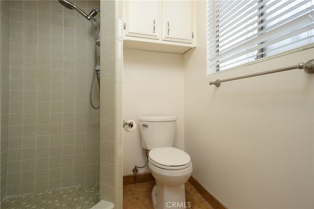 2416 Bladen, Bakersfield, CA 93309