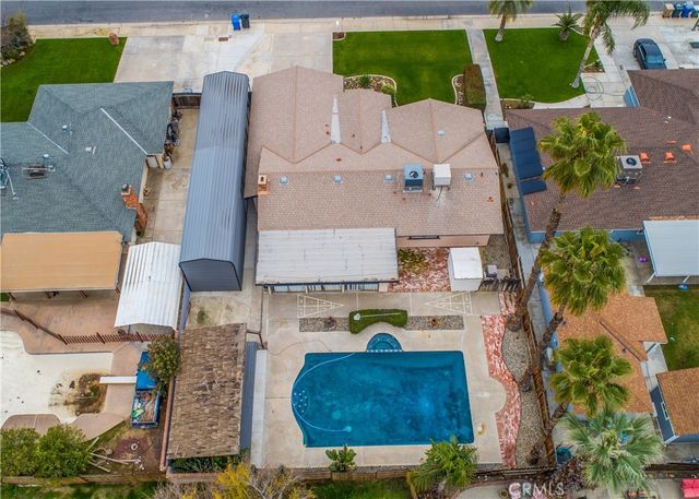 2416 Bladen, Bakersfield, CA 93309