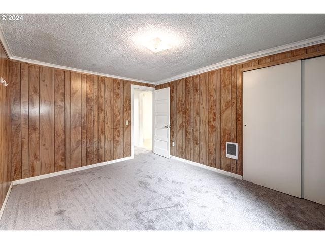 844 Se CEDAR St, Hillsboro, OR 97123