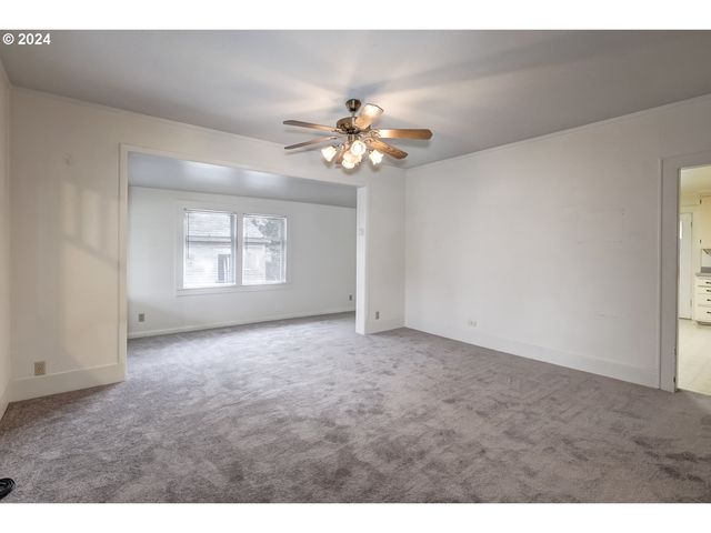 844 Se CEDAR St, Hillsboro, OR 97123