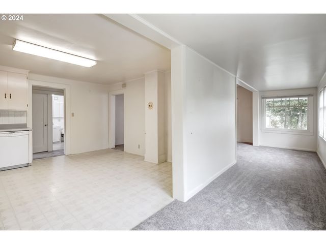 844 Se CEDAR St, Hillsboro, OR 97123