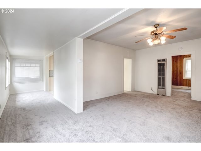 844 Se CEDAR St, Hillsboro, OR 97123