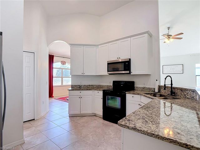 3907 11th ST SW, Lehigh Acres, FL 33976