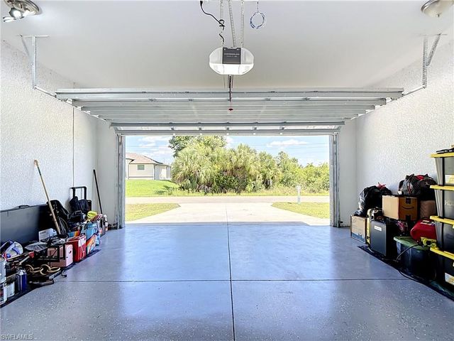 3907 11th ST SW, Lehigh Acres, FL 33976