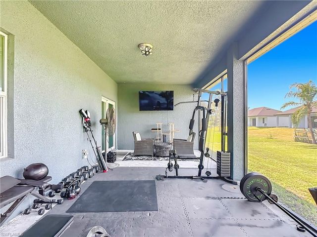 3907 11th ST SW, Lehigh Acres, FL 33976