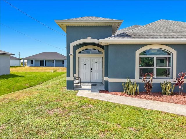 3907 11th ST SW, Lehigh Acres, FL 33976