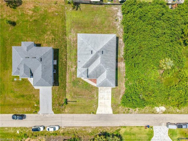 3907 11th ST SW, Lehigh Acres, FL 33976
