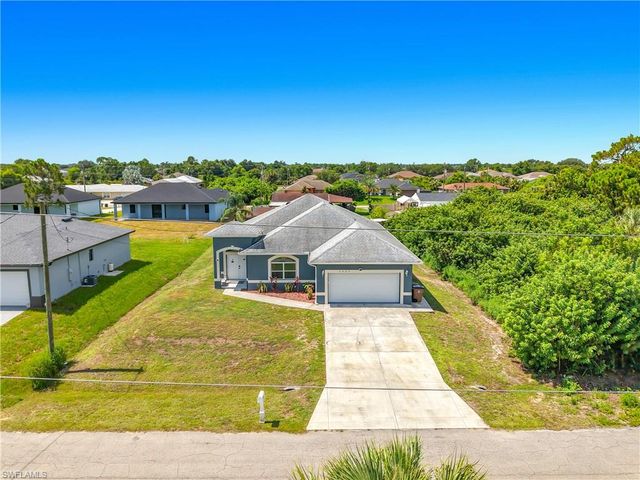 3907 11th ST SW, Lehigh Acres, FL 33976