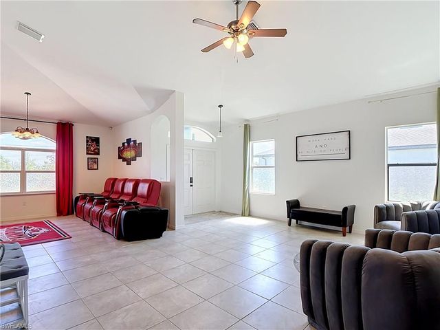 3907 11th ST SW, Lehigh Acres, FL 33976
