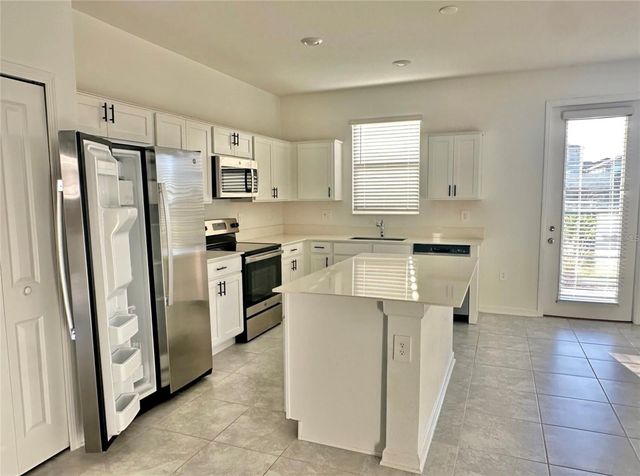 390 BOGEY DRIVE, Davenport, FL 33896