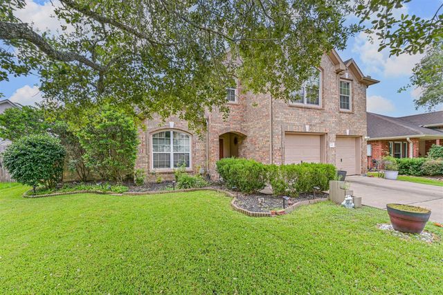 880 Shoal Pointe Lane, League City, TX 77573