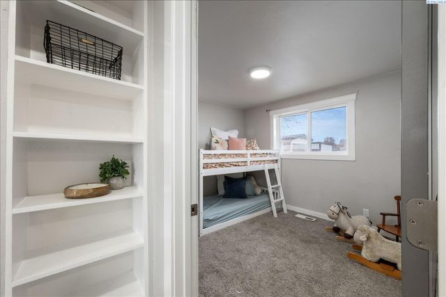 220006 E 59th Ave, Kennewick, WA 99337