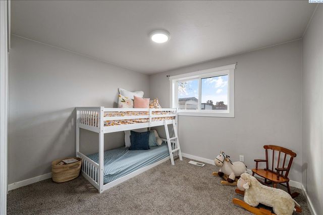 220006 E 59th Ave, Kennewick, WA 99337